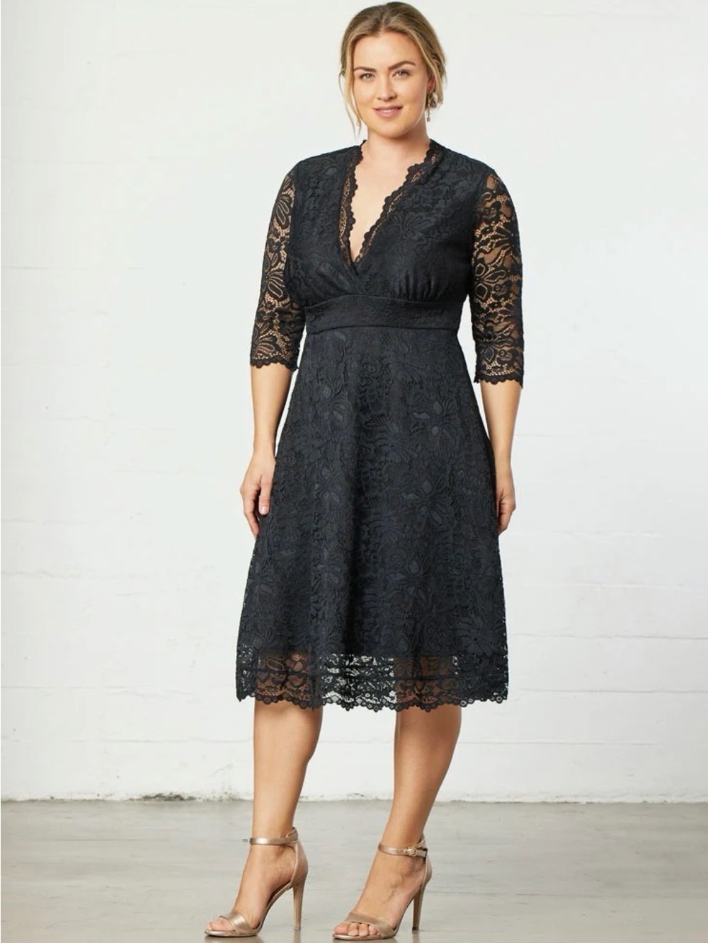 Black Mademoiselle Lace Cocktail Dress in a plus size woman’s 2X (18-20)